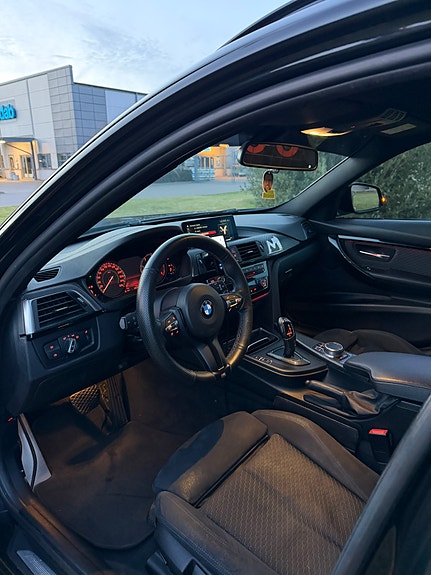BMW 320d 11 of 12