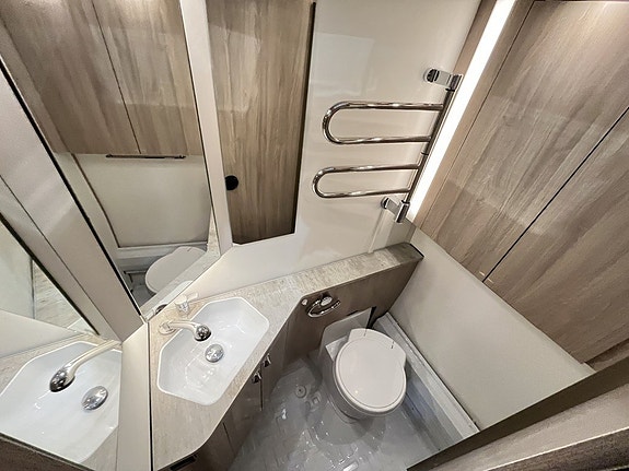 Kabe Royal 600 Xl Ks / Alde / Ugn / Micro / Markis 16 of 18