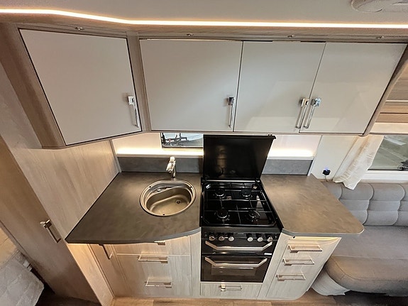 Kabe Royal 600 Xl Ks / Alde / Ugn / Micro / Markis 12 of 18