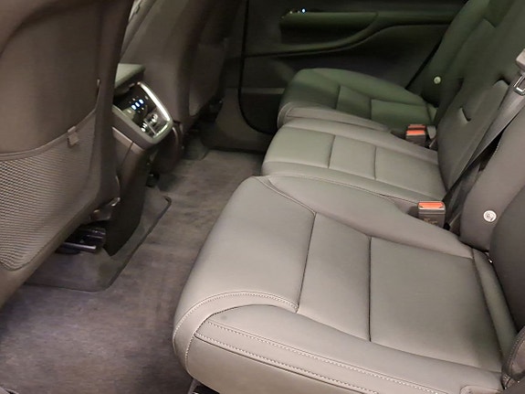 Volvo EX90 6 of 15