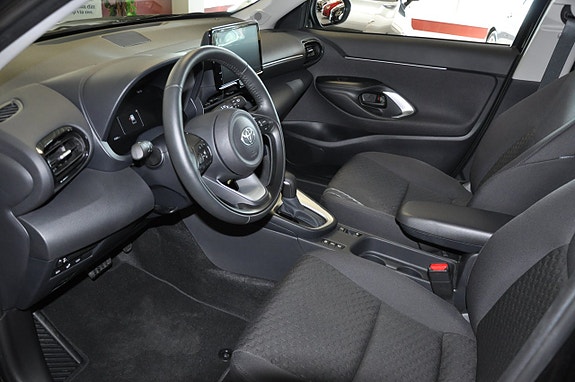 Toyota Yaris Cross 13 of 14