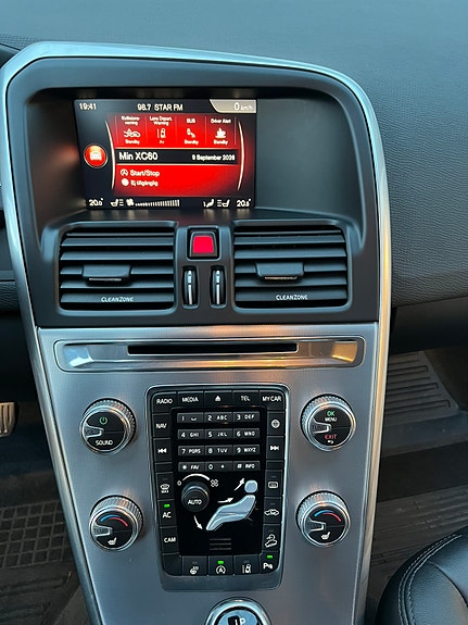Volvo XC60 7 of 10