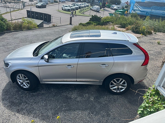 Volvo XC60 3 of 10