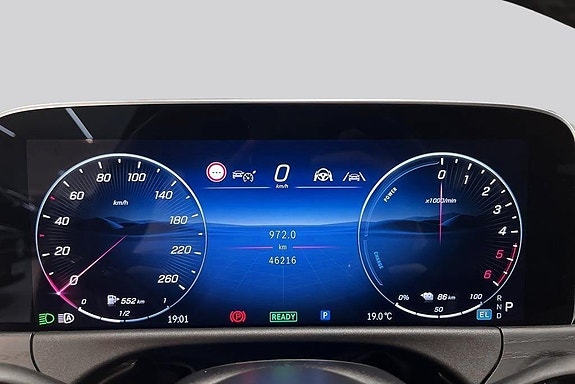 Mercedes-Benz E300 de 9 of 14