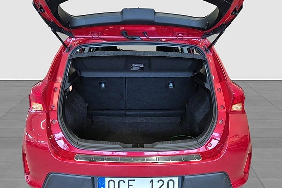 Toyota Auris 12 of 12