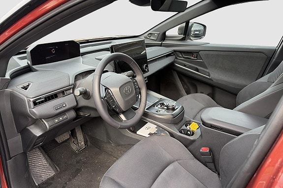 Toyota C-HR 7 of 11