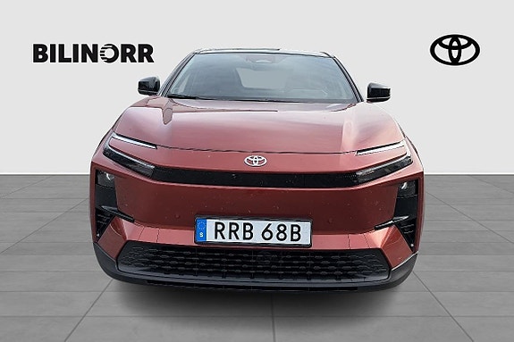 Toyota C-HR 5 of 11