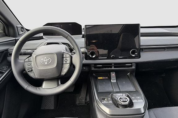 Toyota C-HR 10 of 11