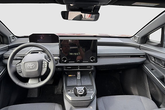 Toyota C-HR 9 of 11