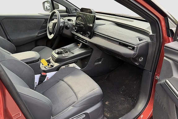 Toyota C-HR 6 of 11