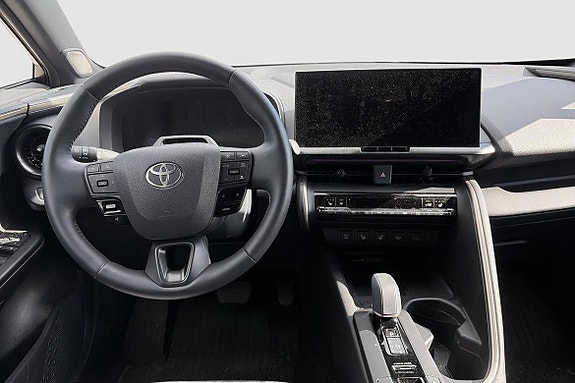 Toyota C-HR 10 of 11