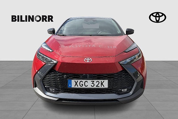 Toyota C-HR 5 of 11