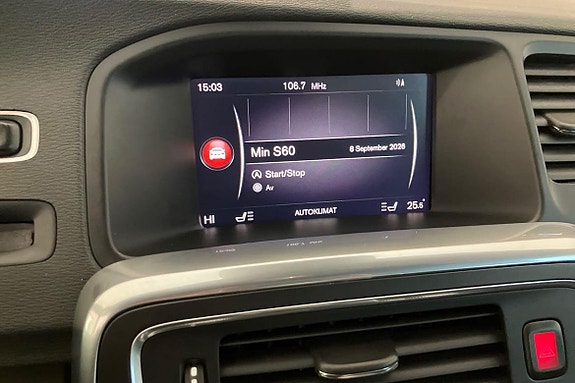 Volvo S60 Cross Country 25 of 30