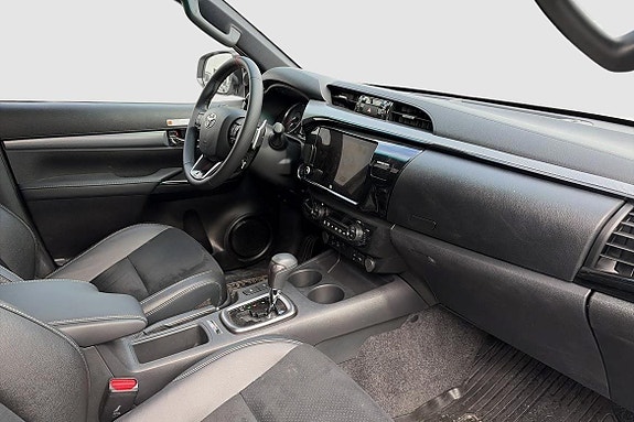 Toyota HiLux 6 of 11