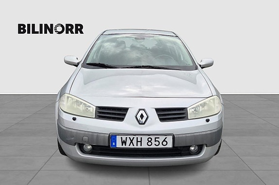 Renault Megane 5 of 11