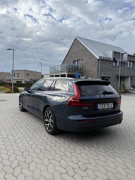 Volvo V60 7 of 14