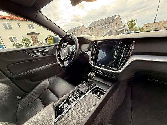 Volvo V60 13 of 14