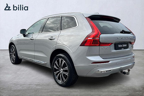 Volvo XC60 2 of 21