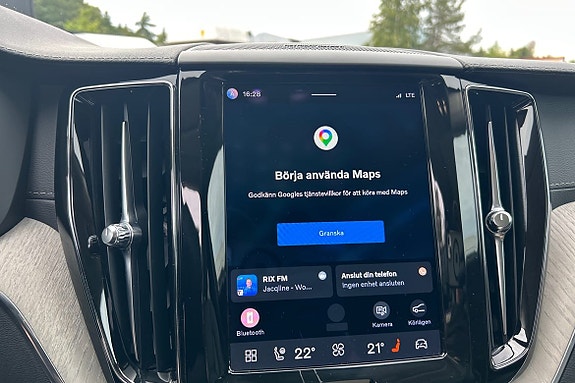 Volvo XC60 15 of 21