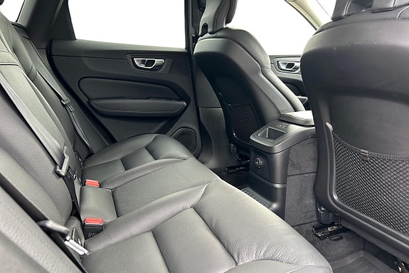 Volvo XC60 9 of 21