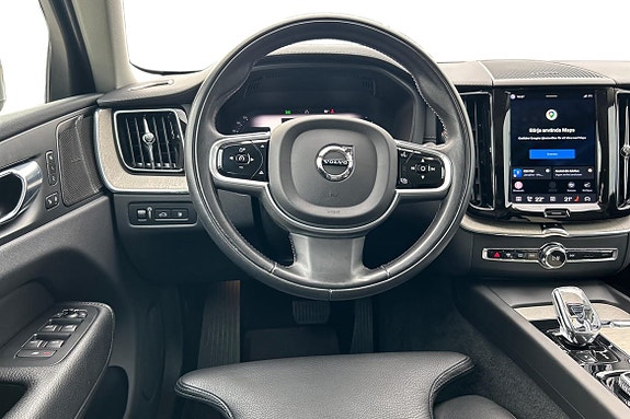 Volvo XC60 11 of 21
