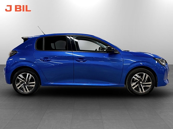 Peugeot 208 15 of 17