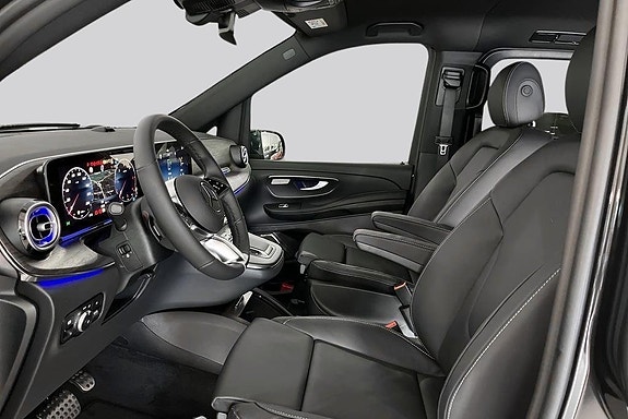 Mercedes-Benz V300 d 8 of 14