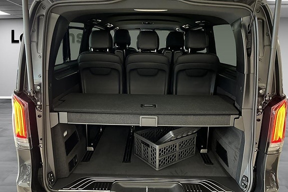 Mercedes-Benz V300 d 14 of 14