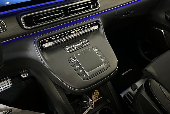 Mercedes-Benz V300 d 12 of 14