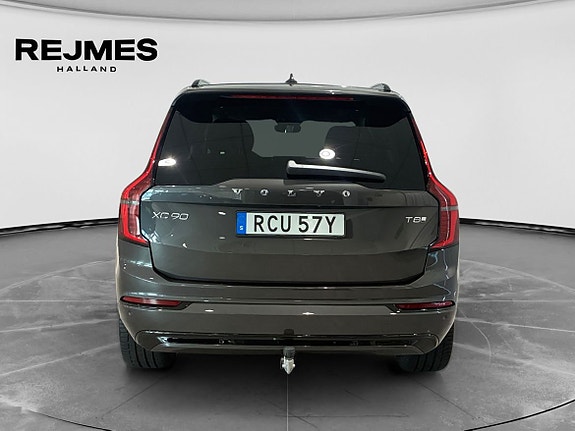 Volvo XC90 8 of 16