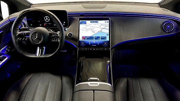 Mercedes-Benz EQE350+ 4 of 21