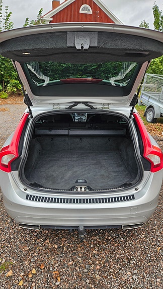 Volvo V60 3 of 14