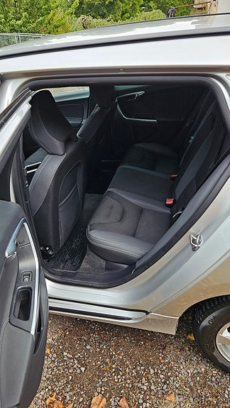 Volvo V60 5 of 14