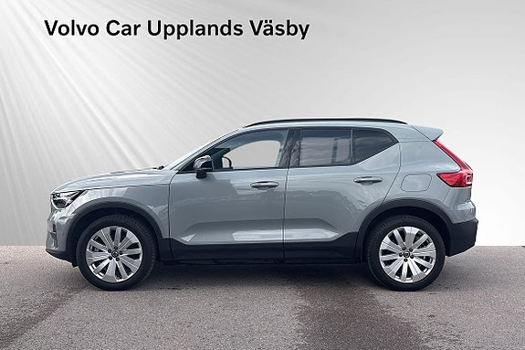 Volvo EX40 3 of 15