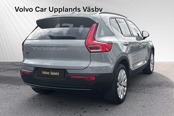 Volvo EX40 5 of 15