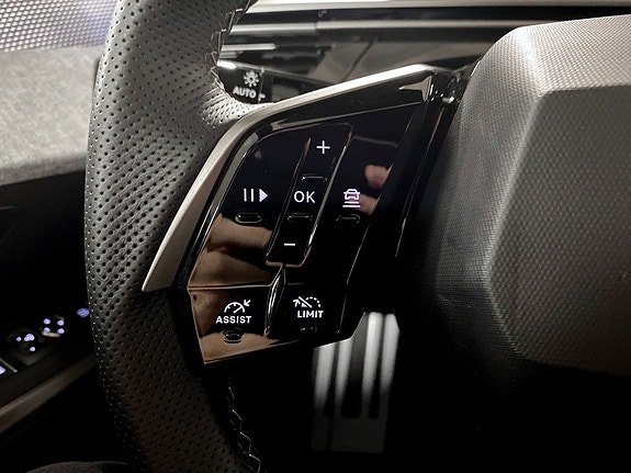 Peugeot 5008 8 of 19