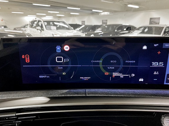 Peugeot 5008 9 of 19