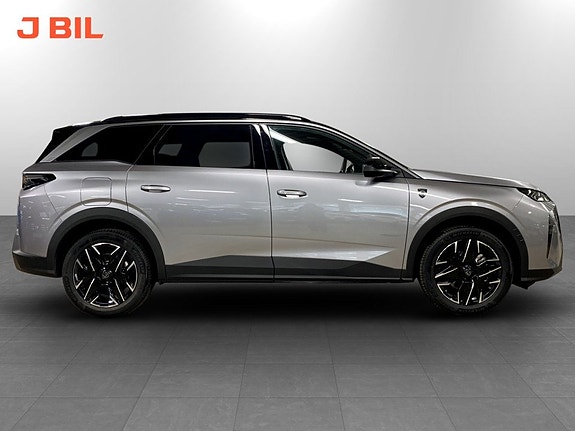 Peugeot 5008 17 of 19