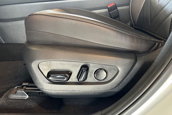 Lexus NX450h+ 22 of 23