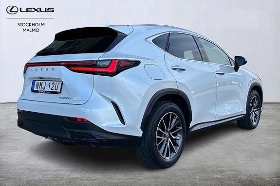 Lexus NX450h+ 4 of 23