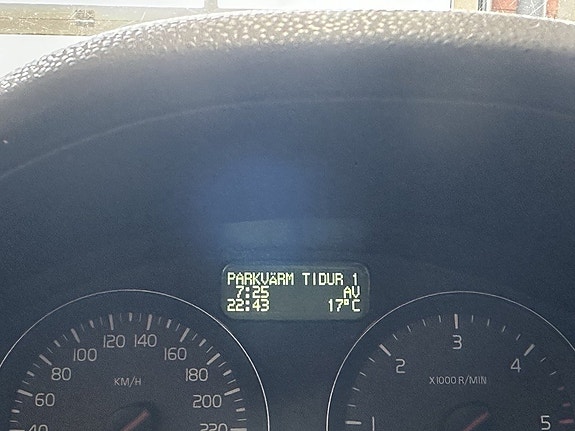 Volvo V50 10 of 21
