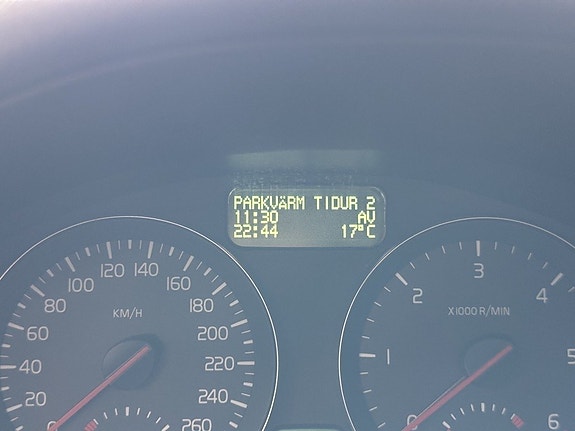 Volvo V50 9 of 21