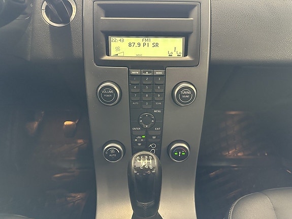 Volvo V50 8 of 21