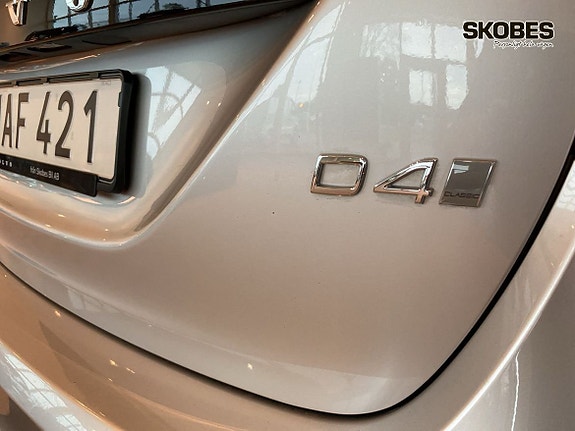 Volvo V60 24 of 28