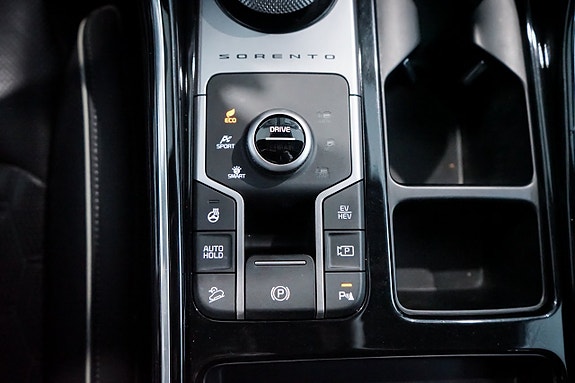 Kia Sorento 18 of 29