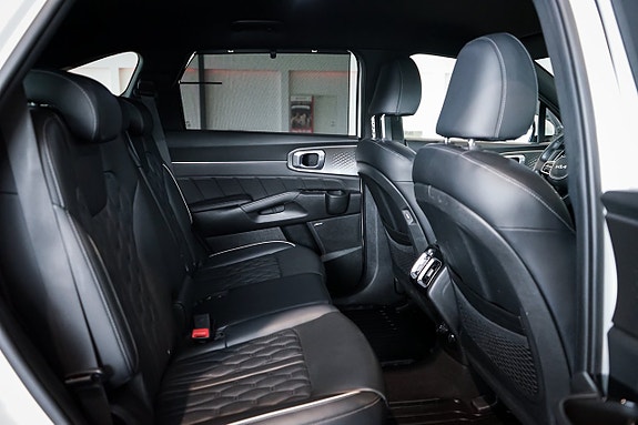 Kia Sorento 27 of 29