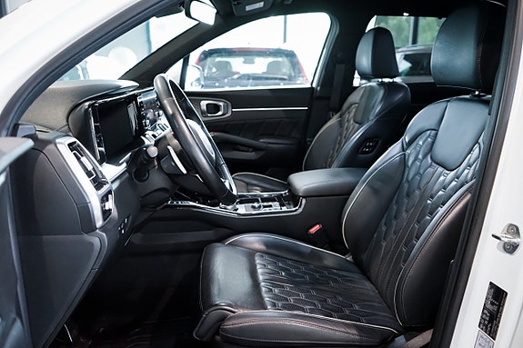 Kia Sorento 22 of 29