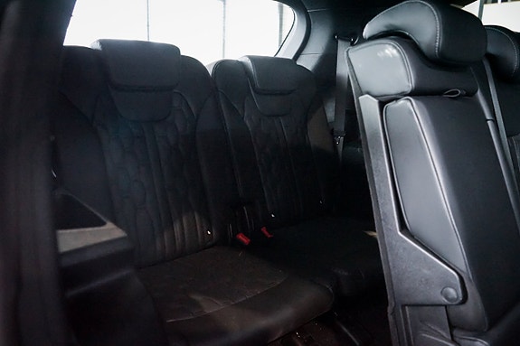 Kia Sorento 25 of 29