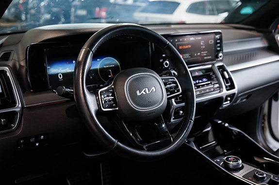 Kia Sorento 10 of 29