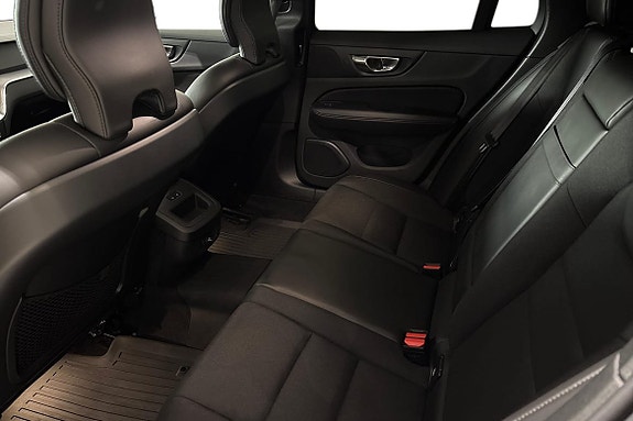 Volvo V60 13 of 22